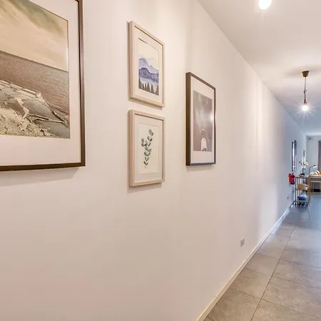 Bright & Cozy 3-bedroom Acal1-1