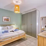 Bright & Cozy 3-bedroom Acal1-1 * マルサシュロック