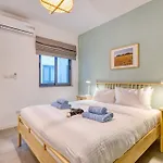 アパート Bright & Cozy 3-bedroom Acal1-1 *
