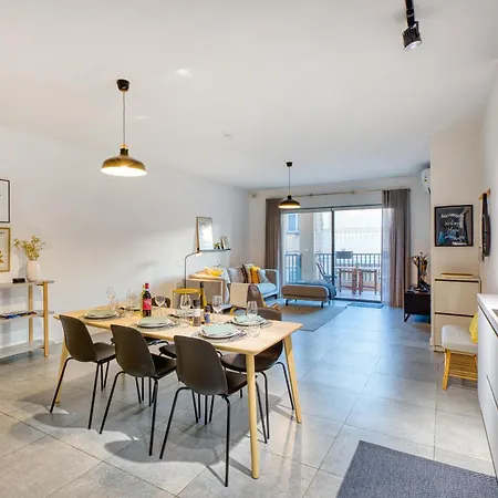 アパート Bright & Cozy 3-bedroom Acal1-1