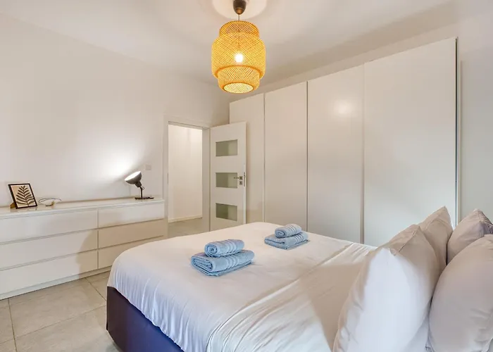 Bright & Cozy 3-bedroom Acal1-1 Apartament