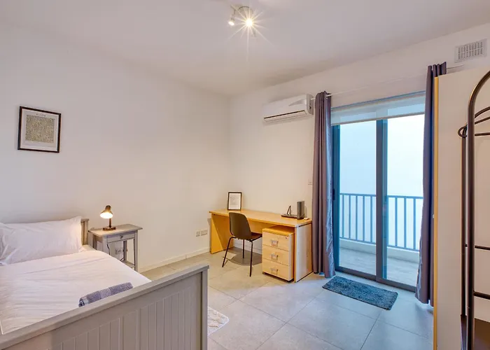 Bright & Cozy 3-bedroom Acal1-1 Marsaxlokk