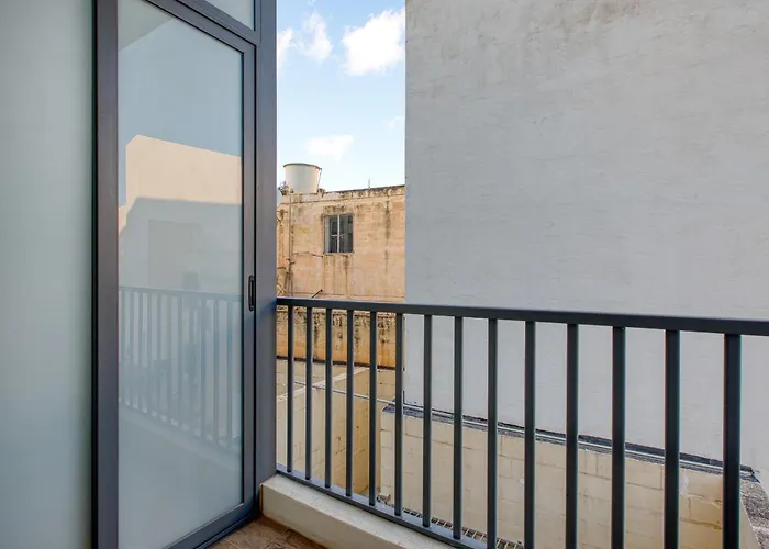 Bright & Cozy 3-bedroom Acal1-1 Apartament Marsaxlokk