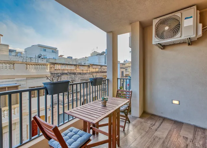 Bright & Cozy 3-bedroom Acal1-1 *